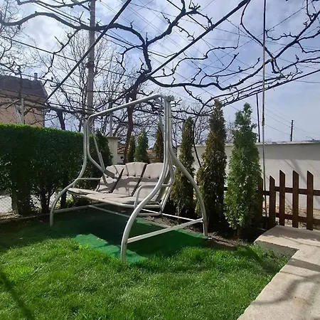 Vendégház за гости върбите *